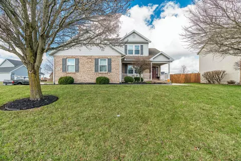 120 Fox Harbor Dr, Troy, OH 45373