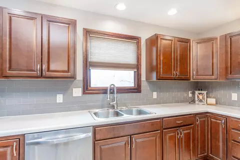1045 Winter Ridge Dr, Sidney, OH 45365 photo 13