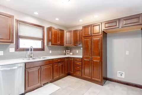 1045 Winter Ridge Dr, Sidney, OH 45365 photo 12