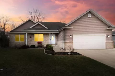 1045 Winter Ridge Dr, Sidney, OH 45365 photo 2