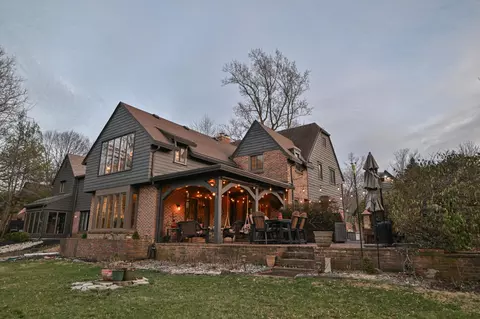 Exterior - 721 Tanglewood Dr, Springfield, OH 45504 photo 7 of 25