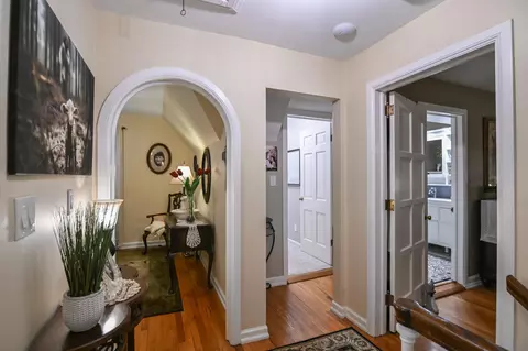 Entry Way - 721 Tanglewood Dr, Springfield, OH 45504 photo 6 of 11