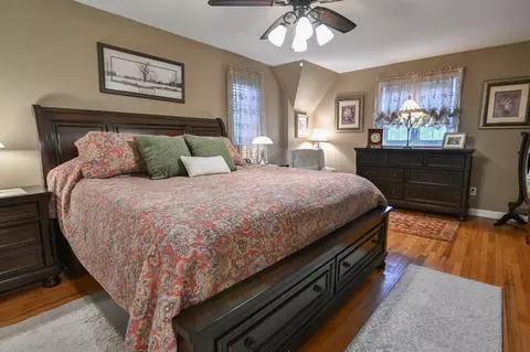 Bedroom - 721 Tanglewood Dr, Springfield, OH 45504 photo 1 of 7