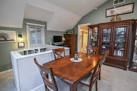 Dining - 721 Tanglewood Dr, Springfield, OH 45504 photo 5 of 7