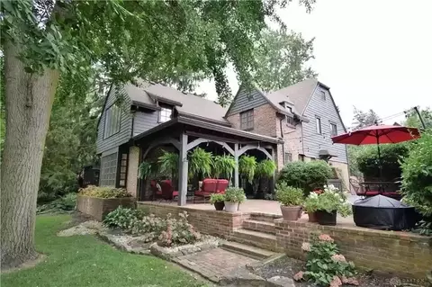 Exterior - 721 Tanglewood Dr, Springfield, OH 45504 photo 8 of 25