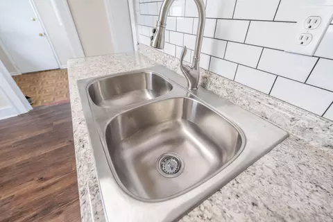 Kitchen - 708 Rice St, Springfield, OH 45505 photo 3 of 5