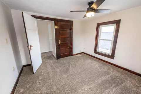 Bedroom - 708 Rice St, Springfield, OH 45505 photo 4 of 6