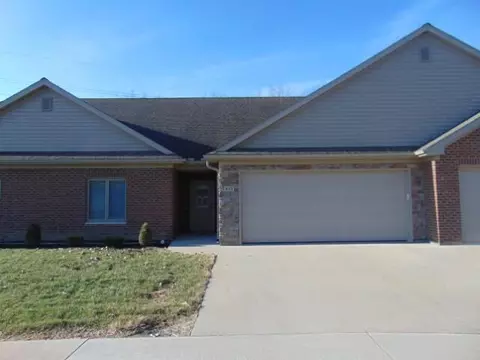 613 N Spruce St, Saint Marys, OH 45885