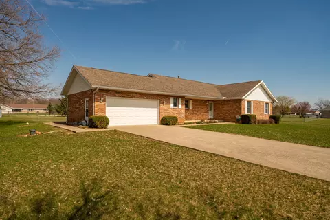 Exterior - 6284 Zachary Ave, Springfield, OH 45502 photo 2 of 7