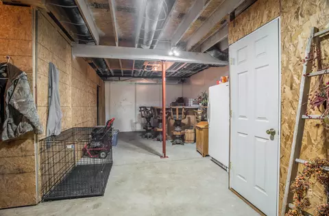 Entry Way - 18255 Pence Rd, Sidney, OH 45365 photo 12 of 12