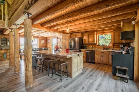 Kitchen - 18255 Pence Rd, Sidney, OH 45365 photo 7 of 9