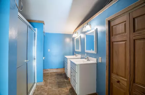 Bath - 18255 Pence Rd, Sidney, OH 45365 photo 6 of 6