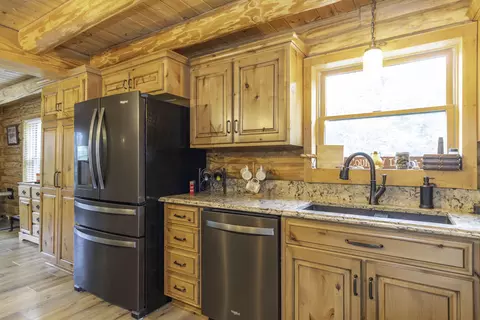 Kitchen - 18255 Pence Rd, Sidney, OH 45365 photo 6 of 9