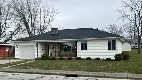 307 James St, Jackson Center, OH 45334