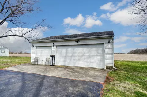 910 Bowman Rd, Springfield, OH 45505 photo 7