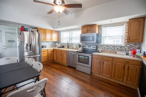 Kitchen - 424 E Anthony St, Celina, OH 45822 photo 1 of 2