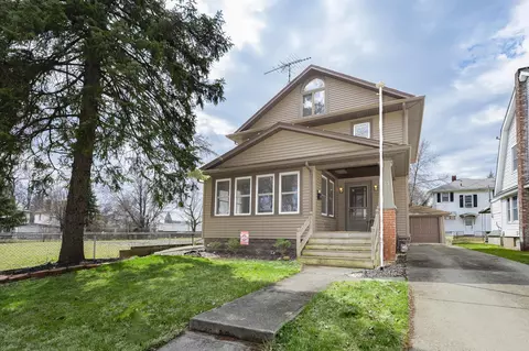 317 N Madriver St, Bellefontaine, OH 43311