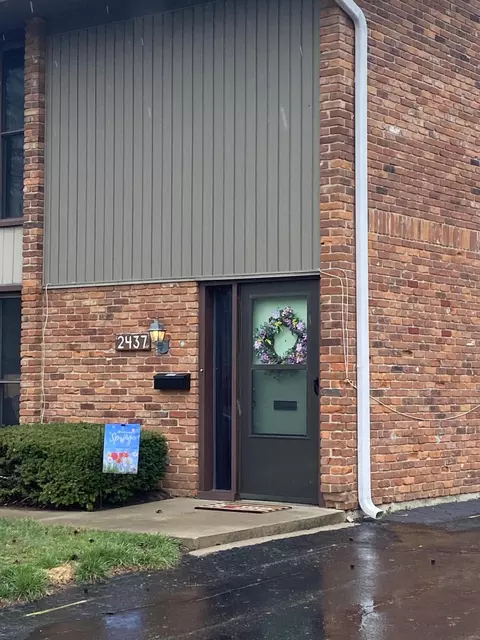 2437 Red Coach Dr #2437, Springfield, OH 45503