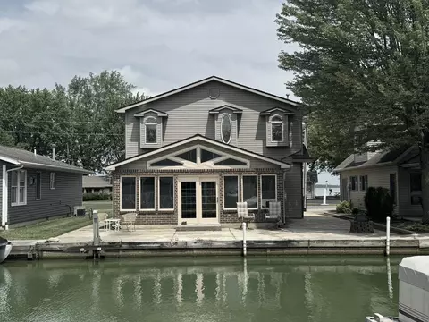 5613 Island View Dr, Celina, OH 45822