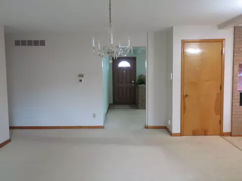 120 Thomaston Trl, Springfield, OH 45503 photo 6