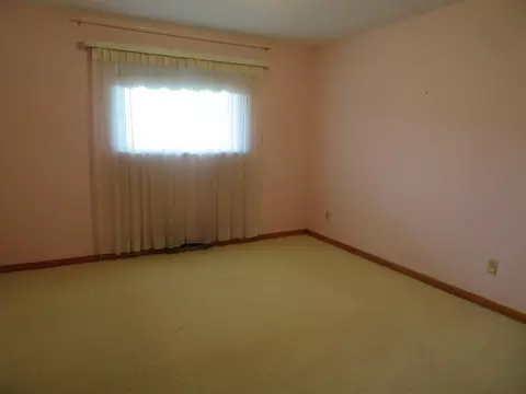 120 Thomaston Trl, Springfield, OH 45503 photo 14