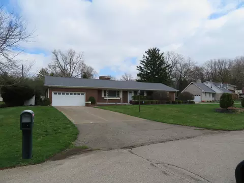 120 Thomaston Trl, Springfield, OH 45503 photo 2