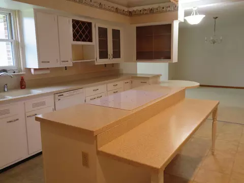 120 Thomaston Trl, Springfield, OH 45503 photo 9