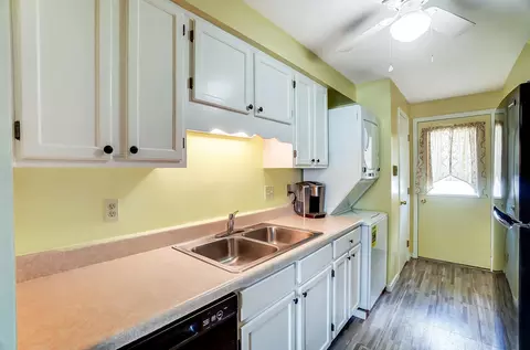 1054 Cheyenne Ave, Springfield, OH 45503 photo 9