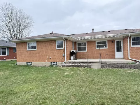 2408 Balsam Dr, Springfield, OH 45503 photo 4