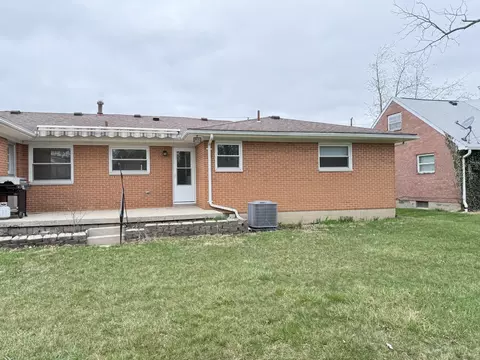2408 Balsam Dr, Springfield, OH 45503 photo 3