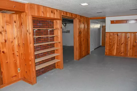 Living - 600 Ionic Cir, Enon, OH 45323 photo 5 of 5