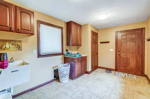 Other - 663 Aberfelda Dr, Springfield, OH 45504 photo 11 of 18