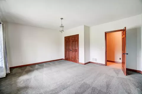 Bedroom - 663 Aberfelda Dr, Springfield, OH 45504 photo 10 of 12