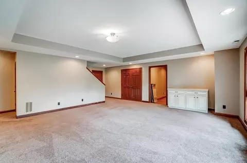 Living - 663 Aberfelda Dr, Springfield, OH 45504 photo 9 of 9