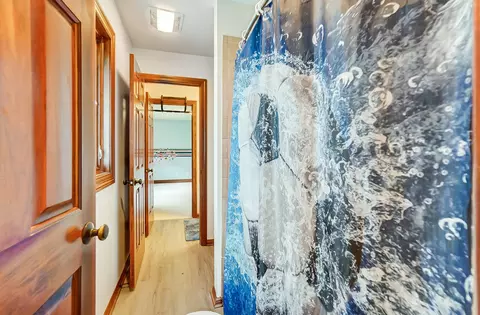 Entry Way - 663 Aberfelda Dr, Springfield, OH 45504 photo 10 of 11