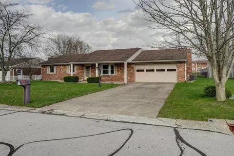 1393 Highland Dr, Greenville, OH 45331
