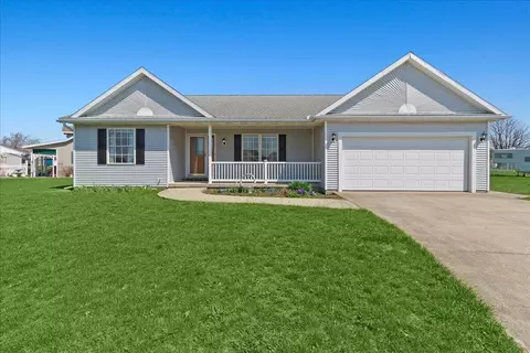 1001 Ridge St, Wapakoneta, OH 45895