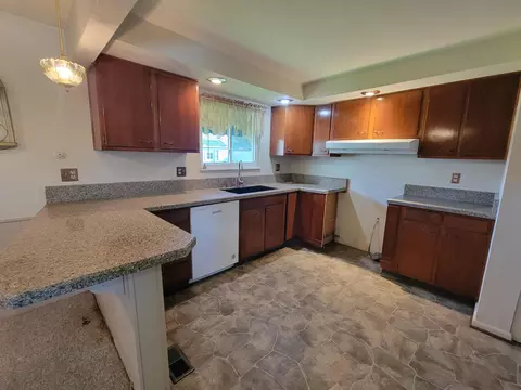1062 Imperial Blvd, Springfield, OH 45503 photo 9