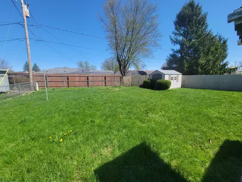 1062 Imperial Blvd, Springfield, OH 45503 photo 5