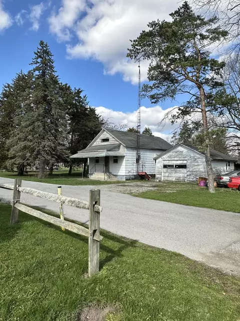 707 Elm St, Mcguffey, OH 45859