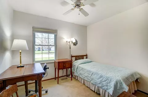 Bedroom - 3146 Haverhill St, Springfield, OH 45503 photo 6 of 7