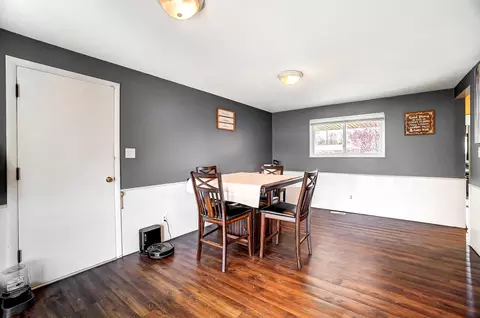 Dining - 437 Geron Dr, Springfield, OH 45505 photo 1 of 2