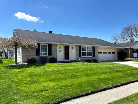 1803 Carol Dr, Piqua, OH 45356