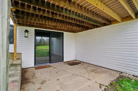 Exterior - 3120 E Bluelick Rd, Lima, OH 45801 photo 8 of 16