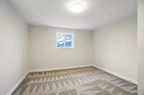 Bedroom - 3120 E Bluelick Rd, Lima, OH 45801 photo 6 of 7
