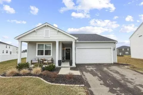 4432 Hickory Ln, Hebron, OH 43025