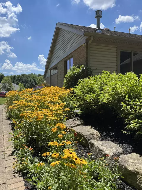 Exterior - 914 Winter Ridge Dr, Sidney, OH 45365 photo 14 of 16