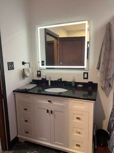 Bath - 320 Mulberry Pl, Sidney, OH 45365 photo 4 of 4