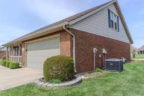 1760 Willow Lakes Dr, Springfield, OH 45502 photo 4