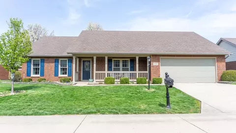 1760 Willow Lakes Dr, Springfield, OH 45502 photo 2